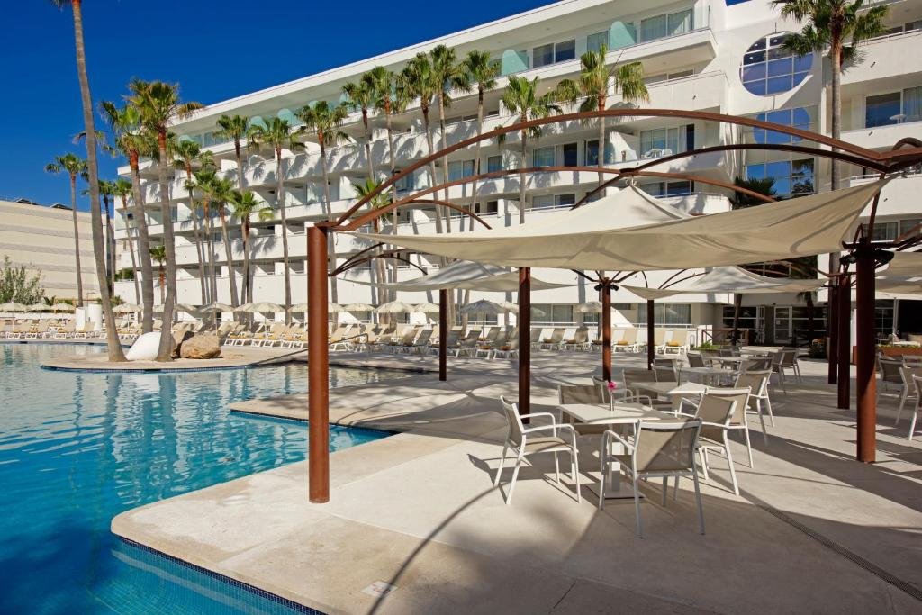 Iberostar Waves385142044