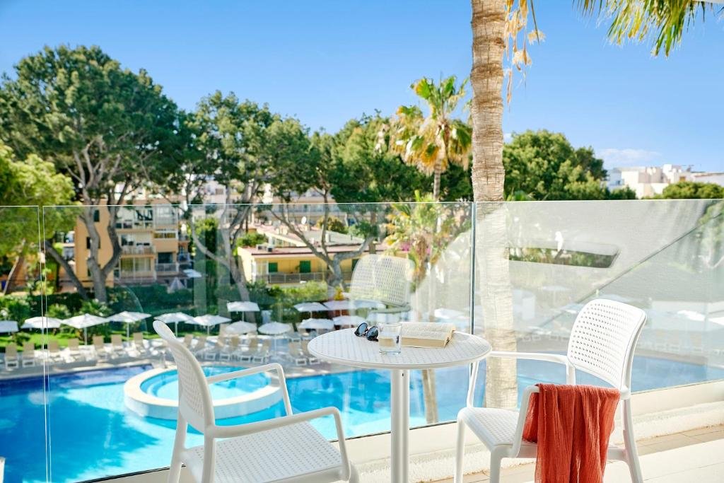 Iberostar Waves474241525