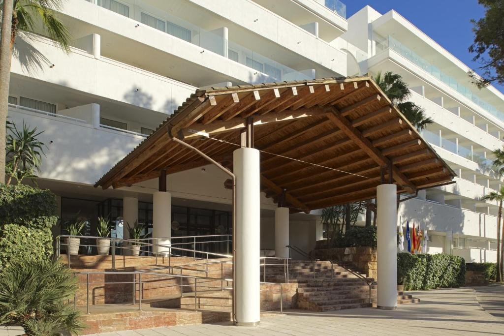 Iberostar Waves48778540