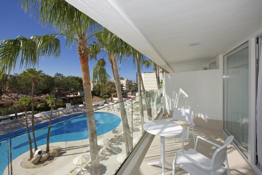 Iberostar Waves48778569