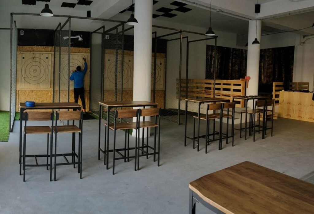 Axe Throwing for Groups in Mallorca