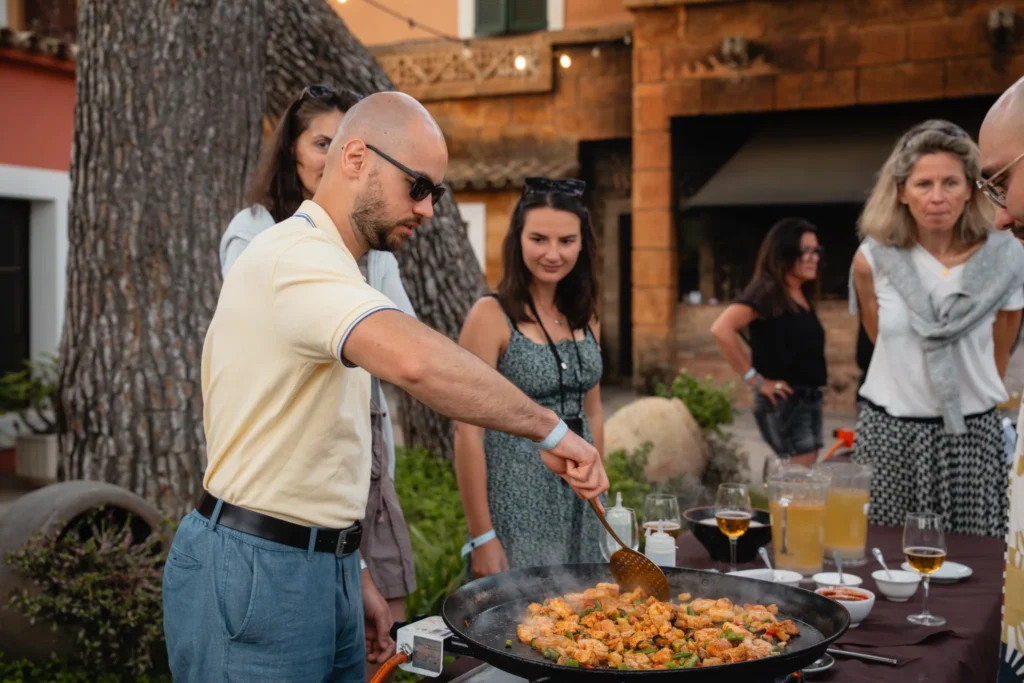 Team building paella