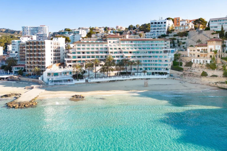 Beachfront hotels for corporate groups in Mallorca​